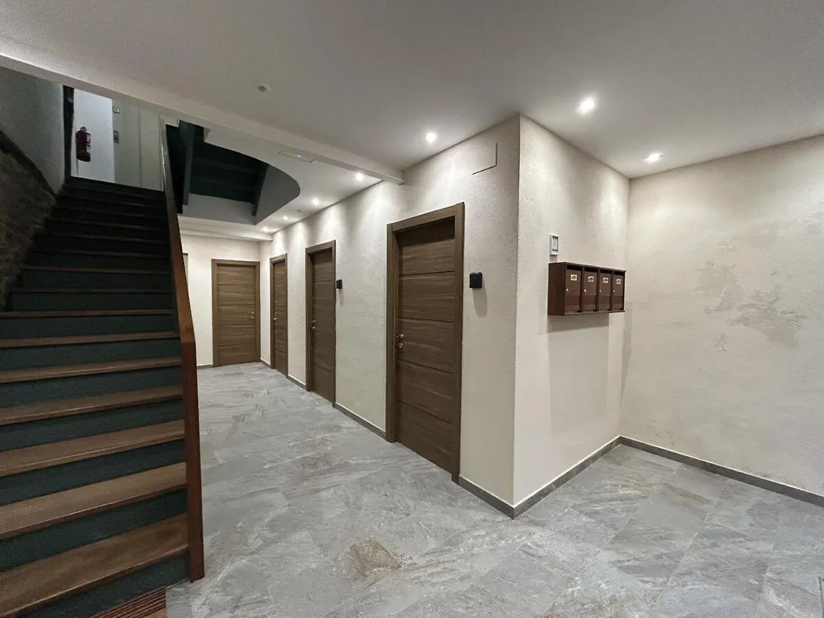 דורנגו Hiri Zahar Suites 2 0*,