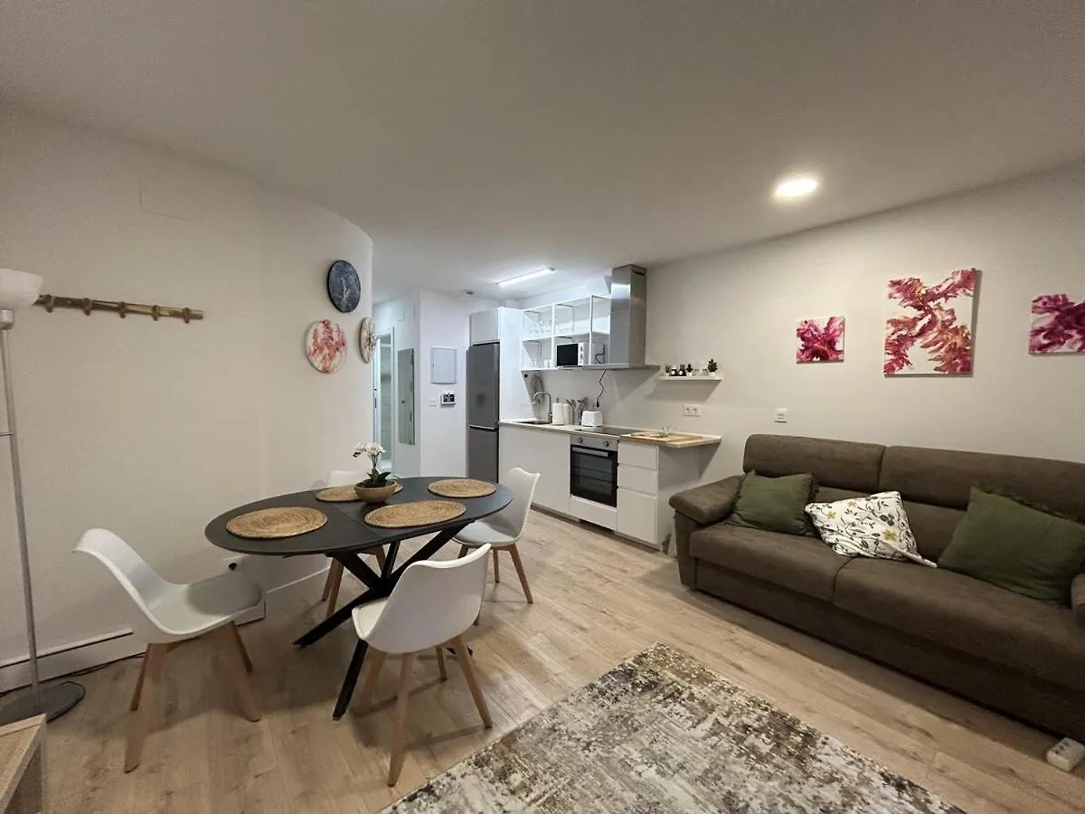 דורנגו Hiri Zahar Suites 2